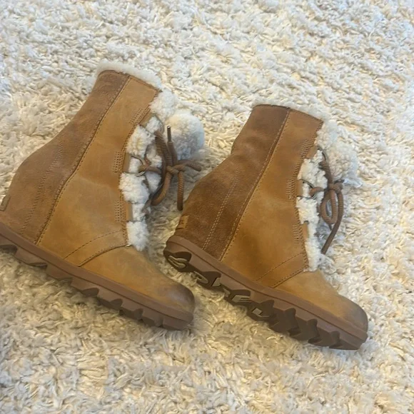 Winter clears! SOREL Joan of Arctic 7 hidden wedge boots - Picture 7 of 14